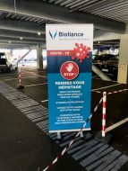 LA signalétique guide dans le parking silo de la Clinique Jules Verne, Nantes. Copyright Bioliance